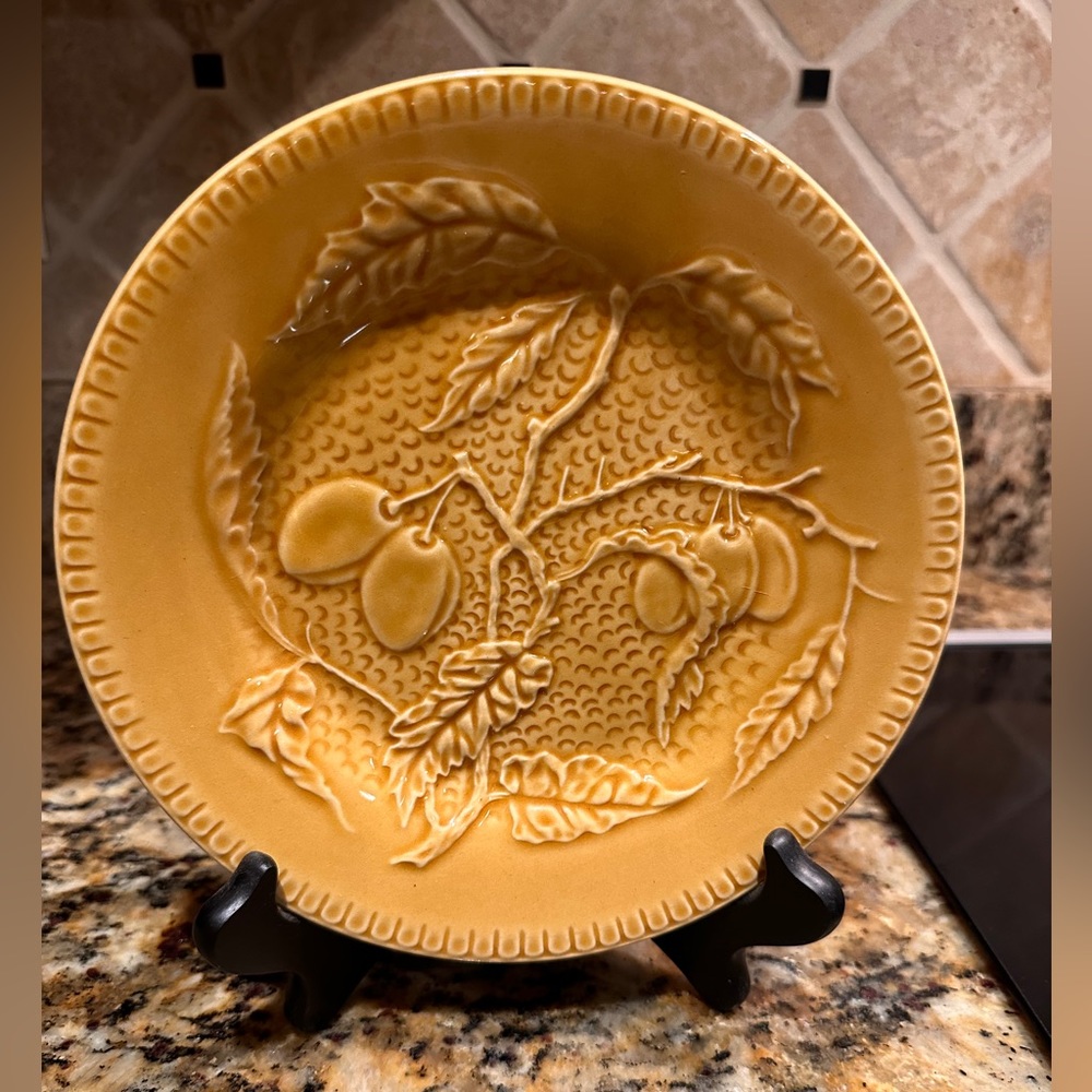Jay Willfred By Charles Sadek Mustard Yellow Grapes Vibes Plates. Set of 5